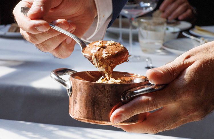Best of food de la semaine : participer au concours des vins ELLE à table, savourer la cuisine du Trente-Trois, un livre pour savourer Pâques