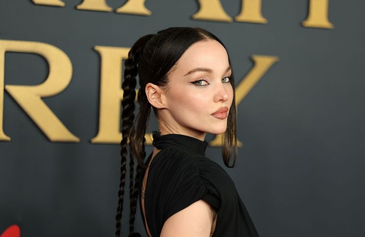 Meurtre, suicide… Dove Cameron, une vie marquée par les tragédies