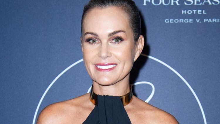 Laeticia Hallyday partage sa tristesse, un an après les incendies de Los Angeles : “Un an depuis que nous avons perdu nos maisons…”