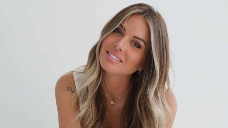 Jessica Thivenin : son placement de produit à l'hôpital avec son papa hospitalisé choque la Toile, elle répond aux critiques !