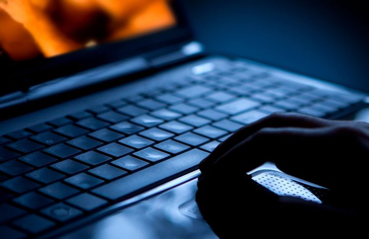 Accès des mineurs aux sites porno : comment fonctionnera le système de vérification mis en place ?