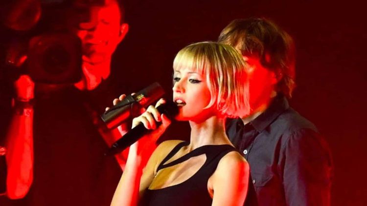 Angèle à la cérémonie de clôture des JO de Paris : elle dévoile les coulisses de son show gardé secret !