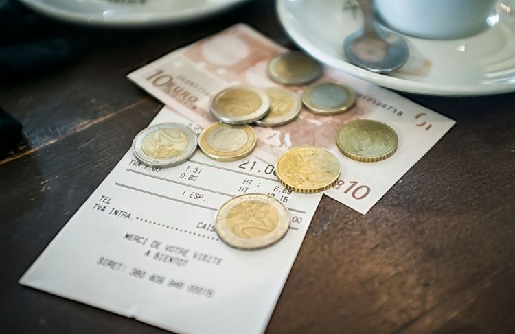 Anti-inflation : 1000 cartes de restaurants passent à -50% en France