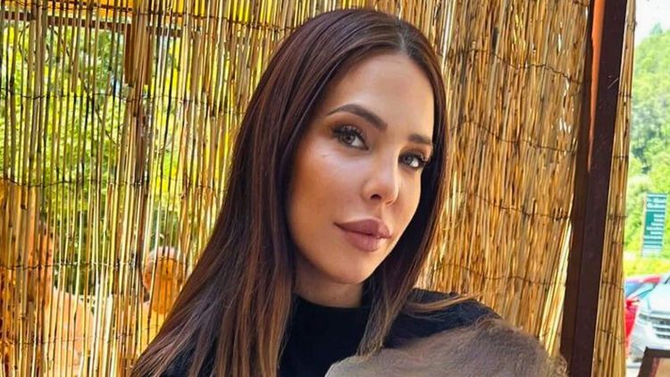 Kim Glow maman : complexée par son corps post-grossesse, sa prochaine opération de chirurgie esthétique dévoilée !