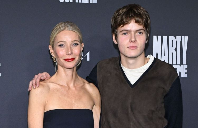 Moses Martin, le fils discret de Gwyneth Paltrow et Chris Martin, musicien comme son père