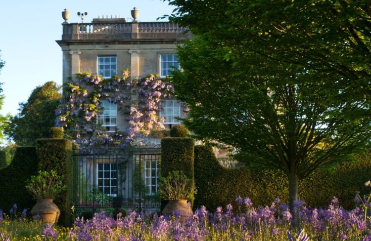 Une collection design met à l’honneur les jardins du roi Charles III