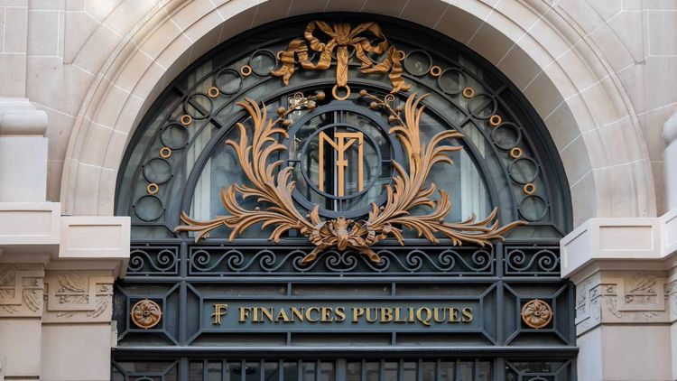 Impôts : « Qui paie les droits de donation, celui qui donne ou qui reçoit l'argent ? »