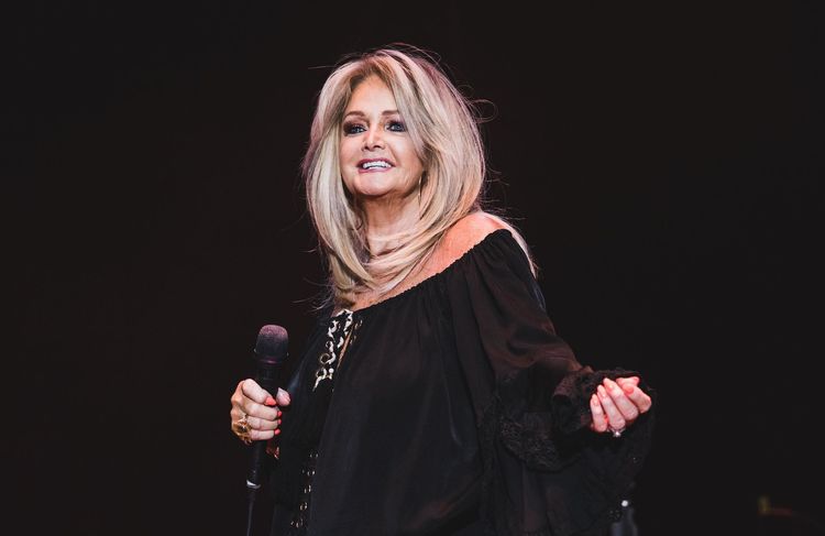 Bonnie Tyler, la chanteuse à la voix rocailleuse s’est éteinte à 75 ans