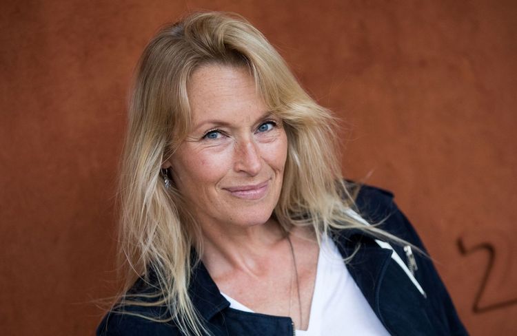 « J’ai besoin de leur contact pour mon équilibre » : Estelle Lefébure se confie sur ses enfants