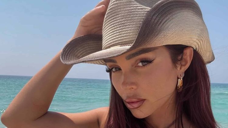 "Je suis choqué" : Fidji Ruiz sans filtre et sans maquillage, la Toile n'en revient pas !