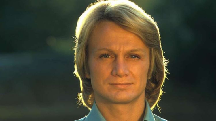 "Impossible d'y échapper" : ce dont les petits-enfants de Claude François "commencent à se rendre compte" 48 ans après sa mort