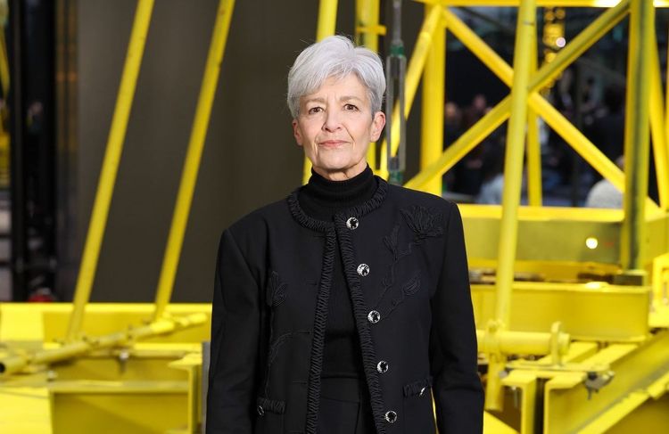 Qui est Claudie Haigneré, l’astronaute qui a créé la surprise au défilé Chanel ?