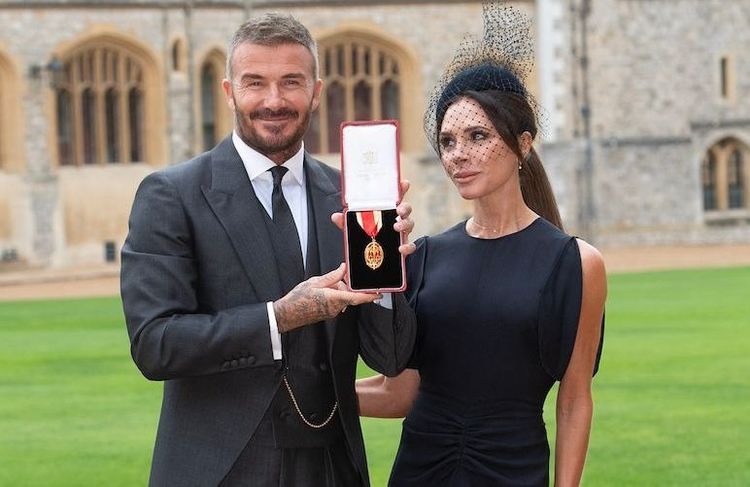 « Je n'ai jamais été aussi fière » : Victoria Beckham célèbre son époux, devenu Sir David Beckham