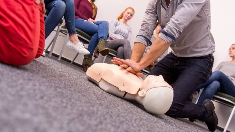Un nouveau crédit d'impôt pour se former aux gestes de premiers secours ?