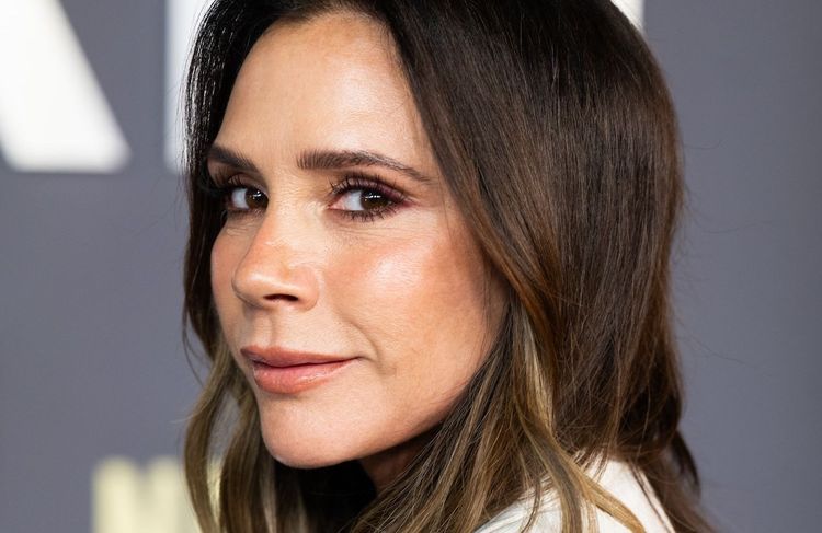 Quand Victoria Beckham éclipsait la mariée dans « Ugly Betty » : cet épisode déterré en plein drama familial