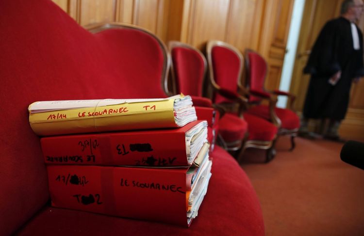 « Rien ne nous a été épargné » : 37 victimes de Joël Le Scouarnec dénoncent les dérives judiciaires et médiatiques