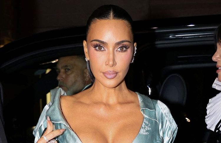 Kim Kardashian défend les tatouages et les piercings de sa fille North, 12 ans