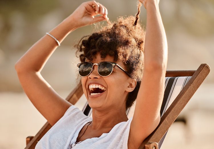 Cheveux : 6 erreurs que l’on fait toutes à la plage
