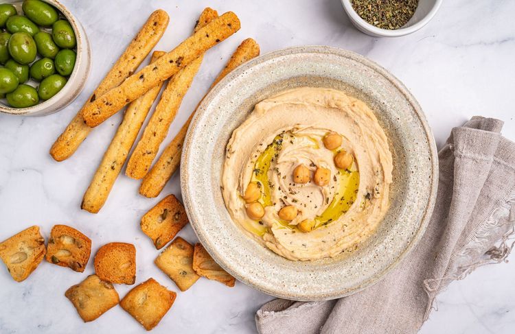 L’astuce simplissime de Julie Andrieu pour un houmous parfaitement crémeux