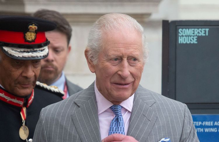 Charles III : ce cliché inédit aux côtés d'Elisabeth II dévoilé pour la fête des mères