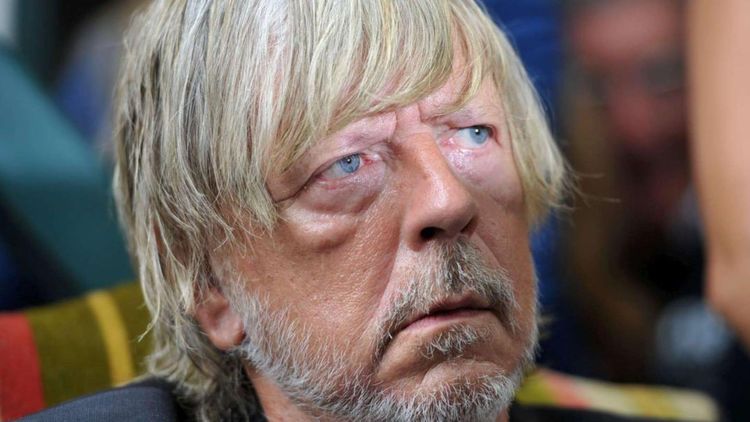 Renaud : le chanteur refuse de chanter pour les Enfoirés à cause de Mimie Mathy, la raison dévoilée !
