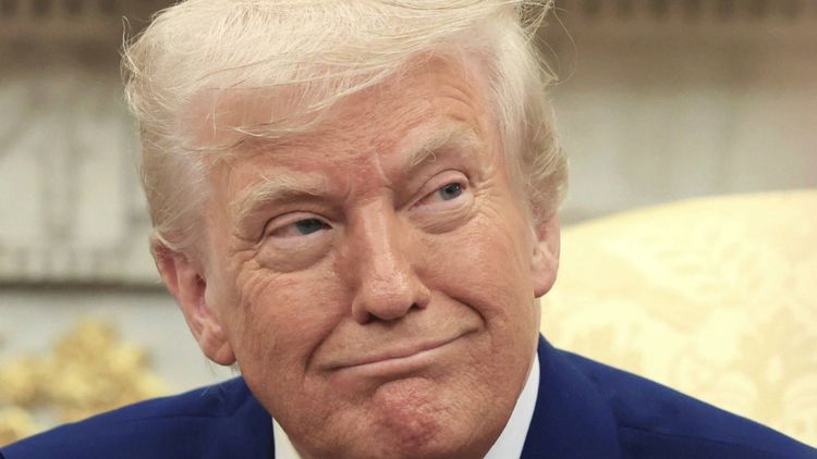 Donald Trump : une Turque de 55 ans affirme être la fille cachée du président américai, elle exige un test ADN !