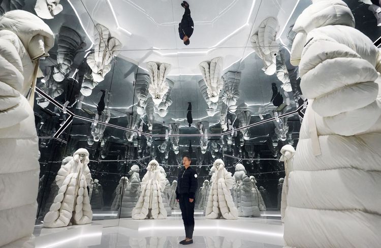 Moncler déploie tout son génie avec un défilé record à Shanghai