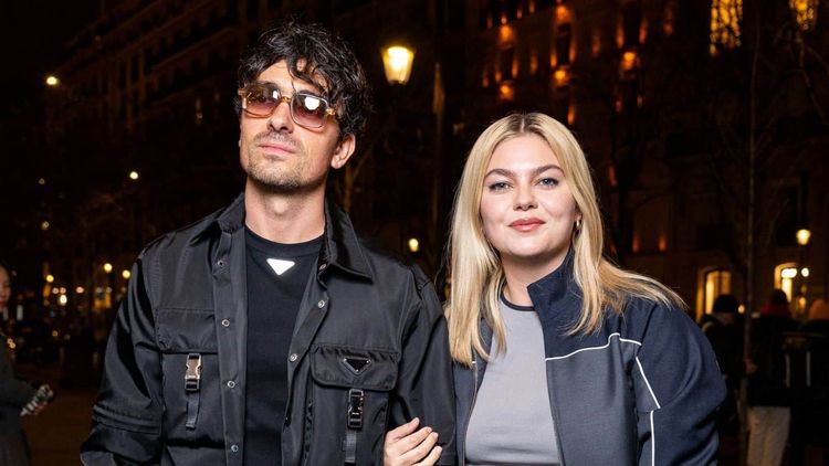 Mika, M. Pokora, Stromae... on sait qui était présent au mariage de Louane et Florian Rossi !