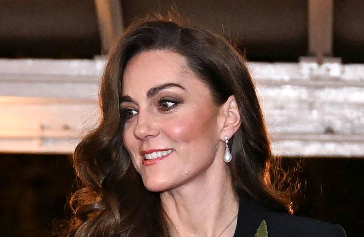 Kate Middleton : son collier aperçu lors du Remembrance Sunday à Londres est disponible à prix doux