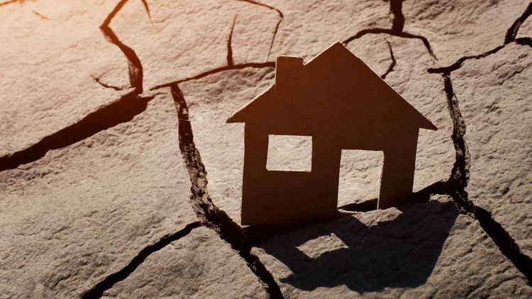 Assurance habitation : pourquoi le retrait-gonflement des argiles menace 20 millions de maisons