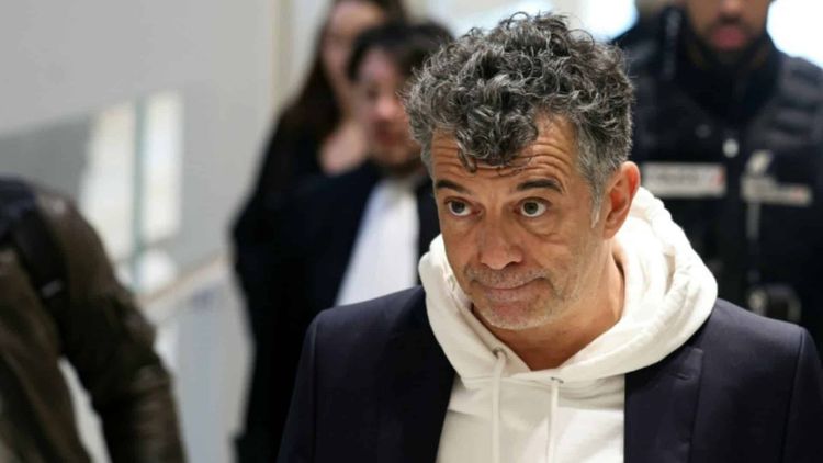 Stéphane Plaza : condamné à un an de prison avec sursis pour violences conjugales, il quitte le tribunal en larmes !
