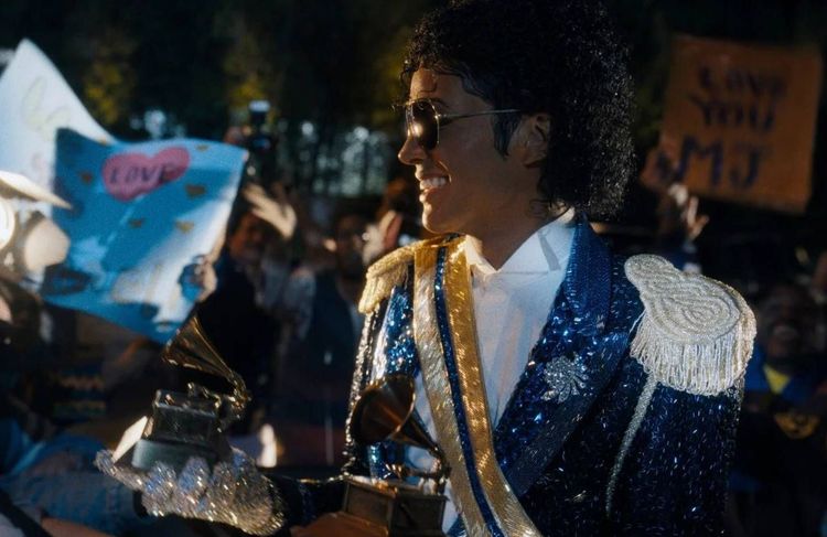 « Michael » : pourquoi les scènes évoquant les accusations de pédocriminalité ont été effacées du biopic