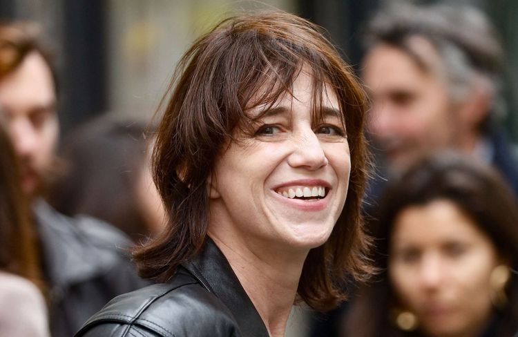Charlotte Gainsbourg : sa nouvelle coupe au carré nous donne envie de tout couper