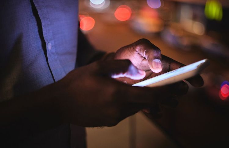 Le « violeur de Tinder », accusé par 17 femmes : retour sur l’affaire
