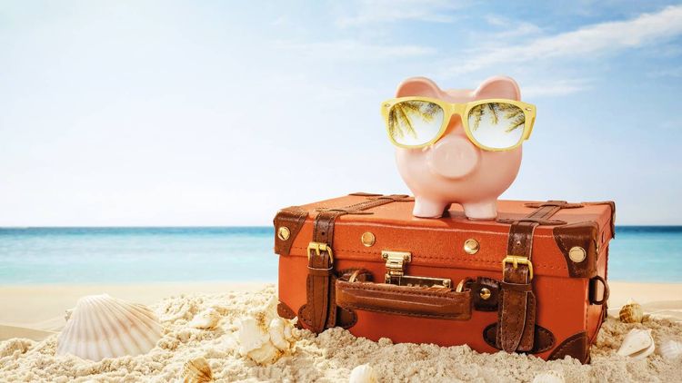 Surprise pour les prix de l'électricité, Top 10 des aides aux vacances... Les 3 infos argent du jour