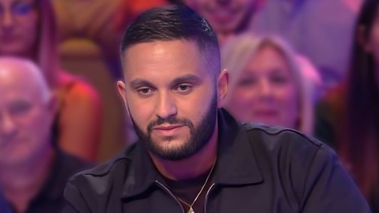 Malik Bentalha monté à 110kg : "Slip et kebab devant la télé", il est méconnaissable