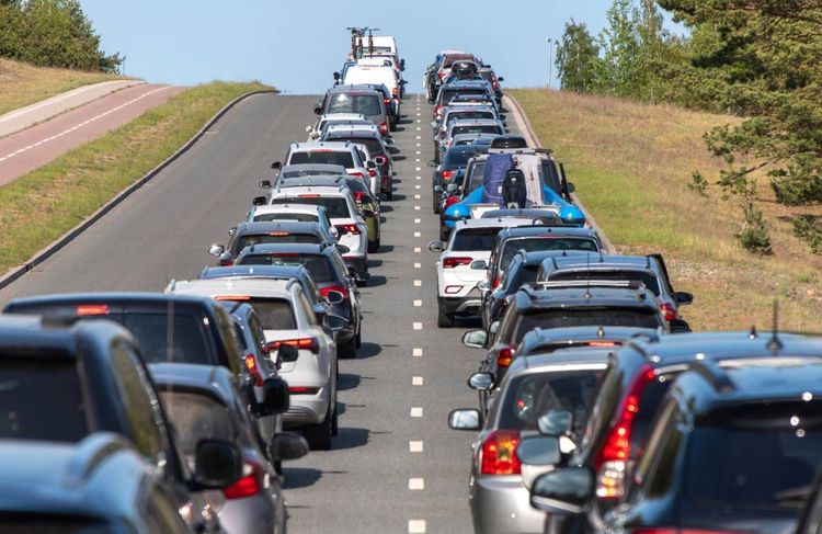 Drogues, téléphone au volant, différences entre hommes et femmes... Ce que révèle un baromètre sur la sécurité routière