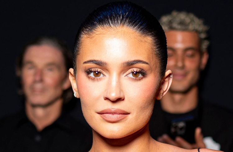 Kylie Jenner relance cette étonnante tendance make-up que l'on croyait appartenir à l'été