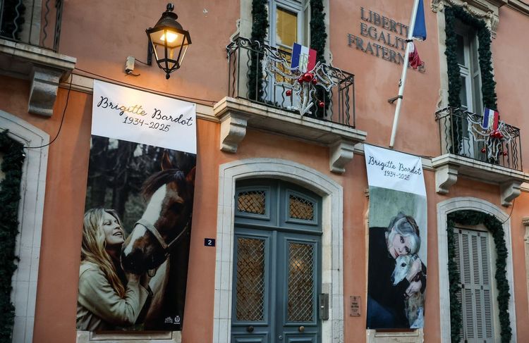 Obsèques de Brigitte Bardot : Saint-Tropez lui rend un dernier hommage