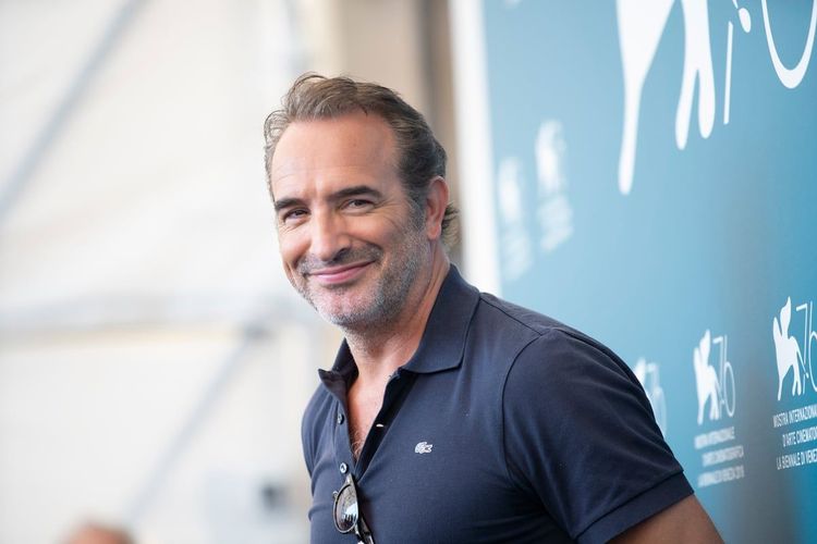 Jean Dujardin (52 ans) vide son sac sur les Français : "On est dans une anomalie…"