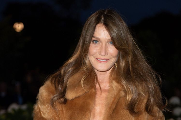 Carla Bruni dévoile son adresse italienne préférée à Paris : "C’est un restaurant merveilleux", une carte raffinée pour les fins gourmets