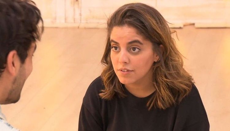 "Il m'empêchait de respirer..." : après son malaise en prime, Inès Reg sort du silence pour faire une mise au point