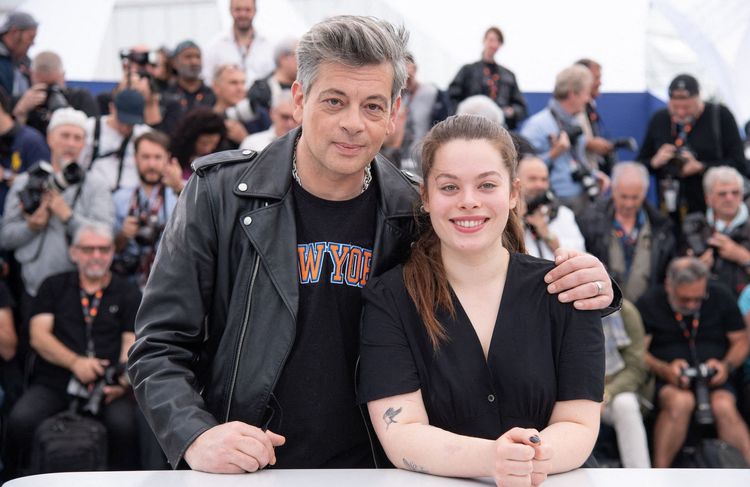 Benjamin Biolay ;: ses confidences sur Anna, la fille qu"il a eue avec Chiara Mastroianni