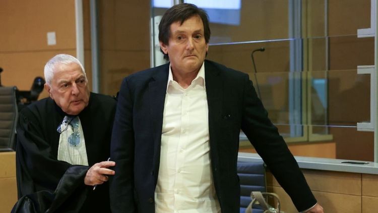 Pierre Palmade : un employé de la prison se livre sur le quotidien du détenu, "Il ne range jamais"