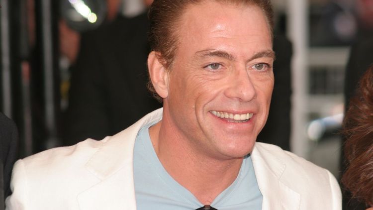 Jean-Claude Van Damme évoque sans détour ses nuits torrides avec Kylie Minogue : "J’étais en Thaïlande..."