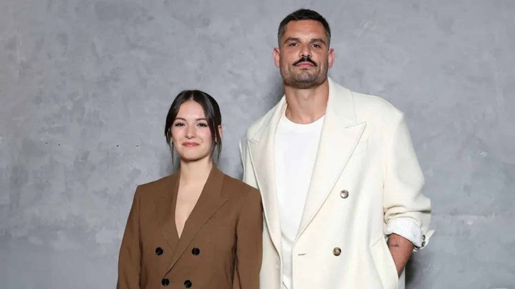 Florent Manaudou et Elsa Bois : ils officialisent enfin leur relation, regardez !