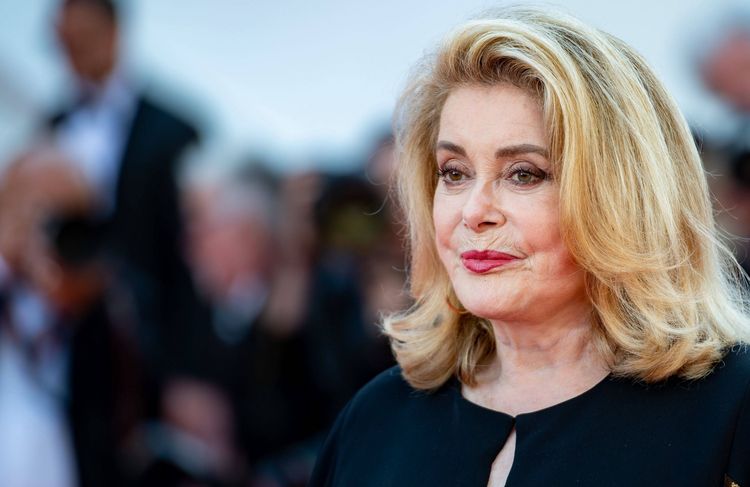 Catherine Deneuve : 55 ans après « Peau d’Âne », l'actrice au casting d'une comédie musicale