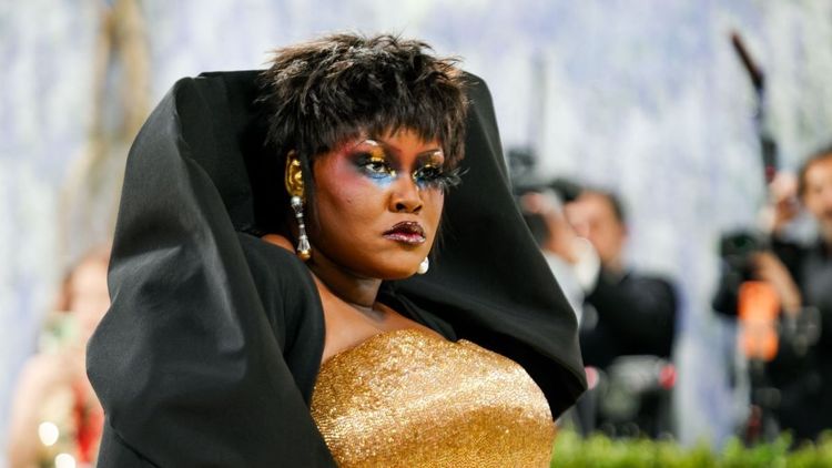 Yseult en Top ou en Flop au Met Gala 2026 ? "Je ne sais pas si les stylistes le font exprès…"