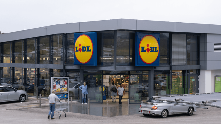 Lidl : agression d'une rare violence, un vigile et une employée roués de coups par des clientes