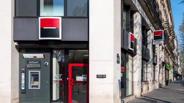 Compte bancaire : des escrocs lui volent 7 200 euros, la Société Générale refuse de l'indemniser